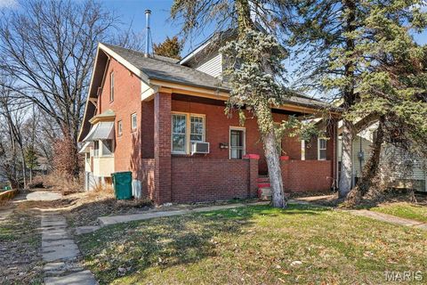 Tiny photo for 8349 Big Bend Boulevard, Webster Groves, MO 63119 (MLS # 26008761)