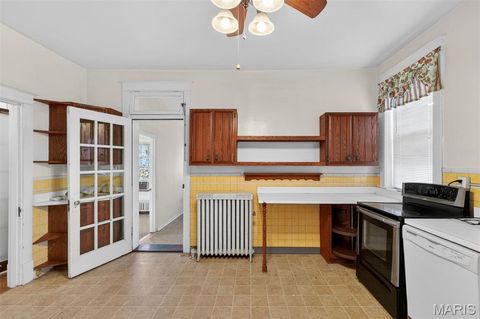 Tiny photo for 8349 Big Bend Boulevard, Webster Groves, MO 63119 (MLS # 26008761)