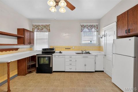 Tiny photo for 8349 Big Bend Boulevard, Webster Groves, MO 63119 (MLS # 26008761)