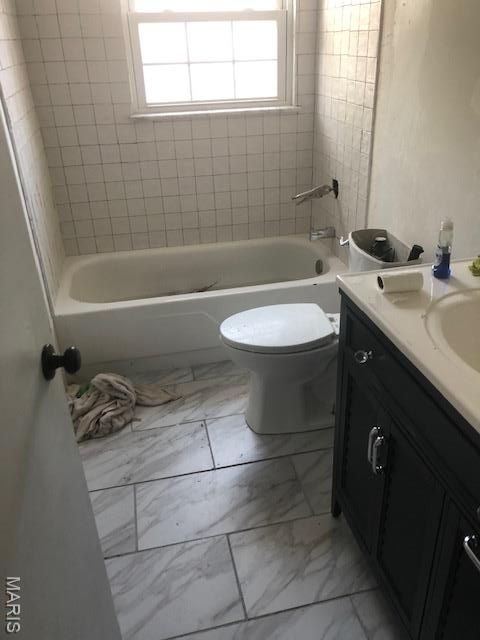 Tiny photo for 630 Candleberry Court #D, Kirkwood, MO 63122 (MLS # 25070662)