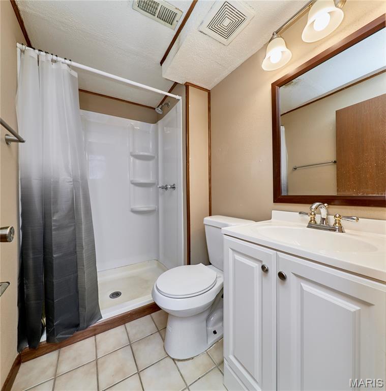 Crescent Hills #5 - Residential Lease