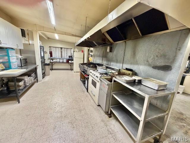 n/a - Commercial Sale