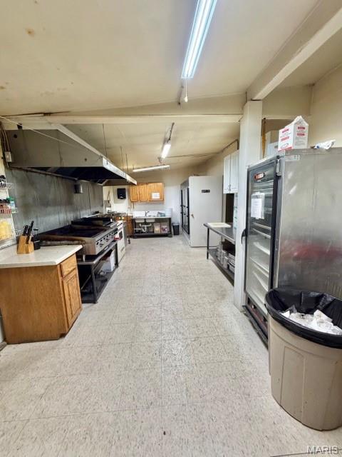 n/a - Commercial Sale