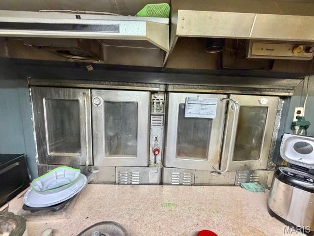 n/a - Commercial Sale