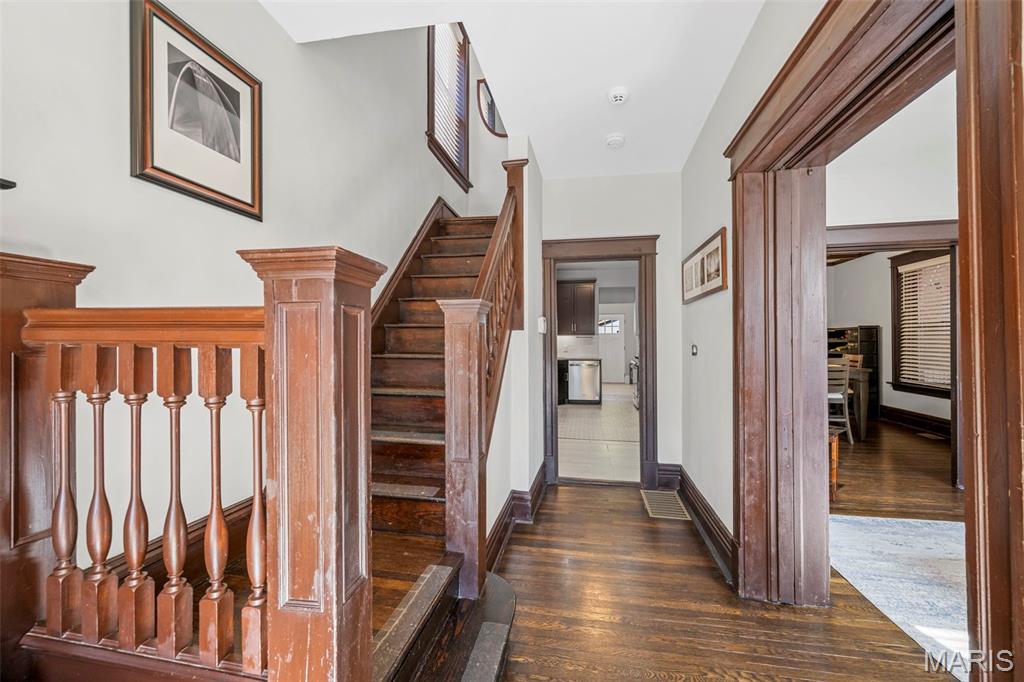 4139 Russell Boulevard