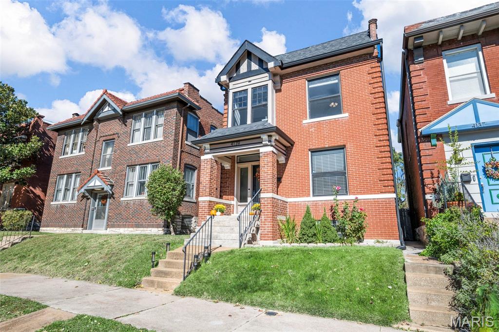 4139 Russell Boulevard