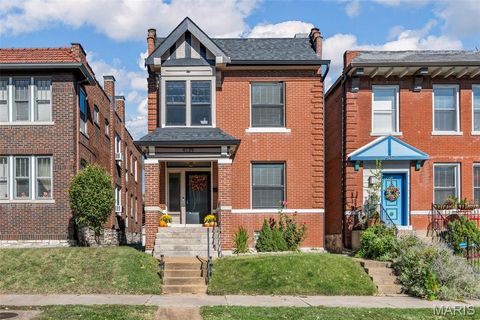 4139 Russell Boulevard St Louis MO 63110