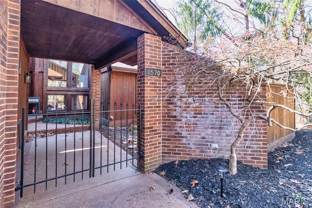 Lochmoor - Residential