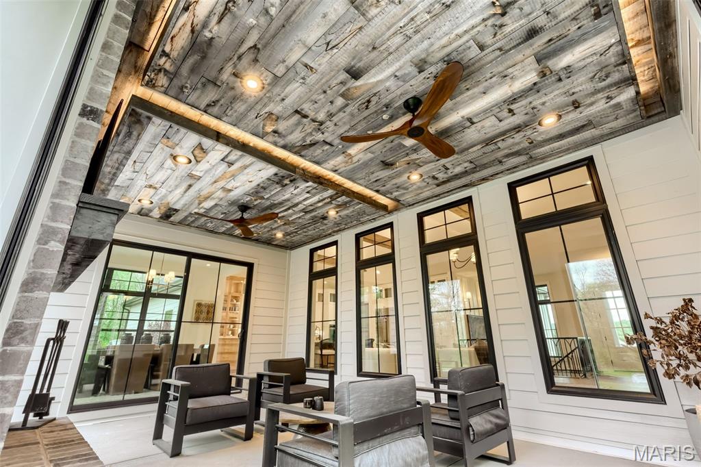 The Summit at Penelope Valley - Residential