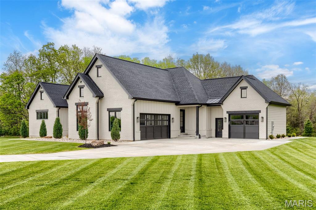 The Summit at Penelope Valley - Residential