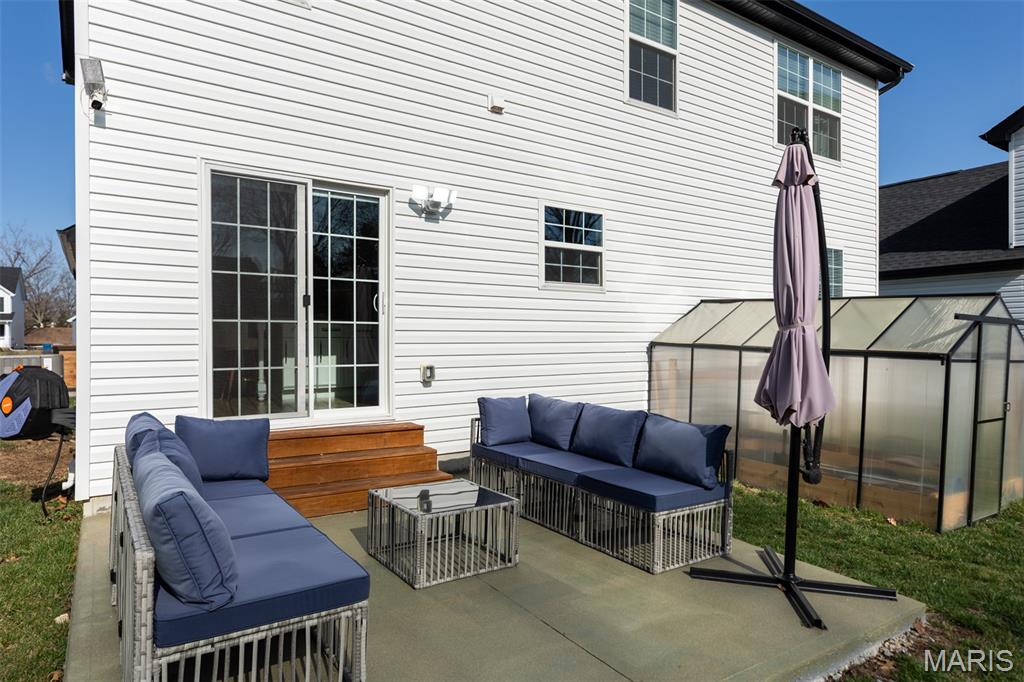 Lions Chase - Residential