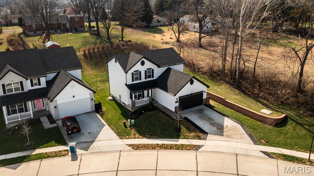 Lions Chase - Residential