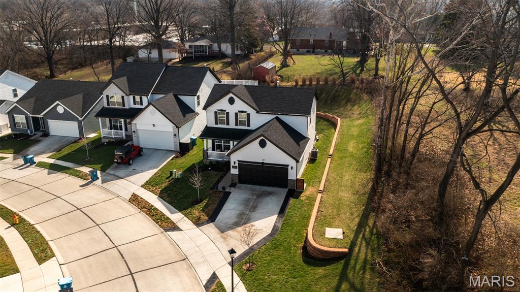 Lions Chase - Residential