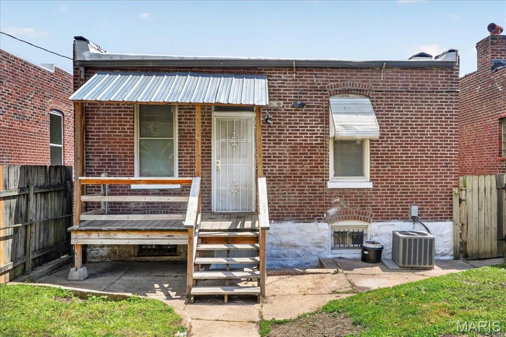 St Louis Commons Add - Residential