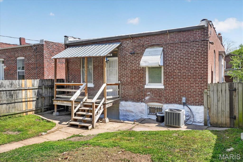 St Louis Commons Add - Residential