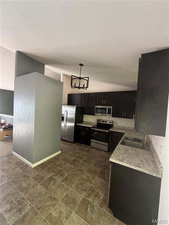 Twelve Oaks - Residential