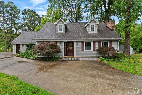 Photo of 131 Rockport Drive, Cape Girardeau, MO 63701 (MLS # 26031394)