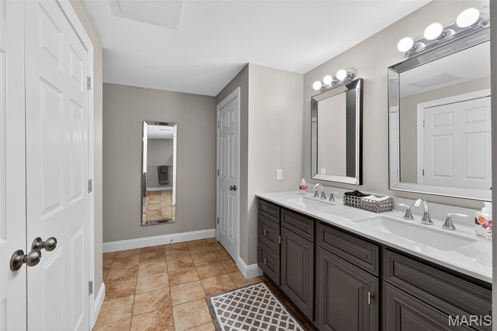 Lawrence Meadows Add - Residential