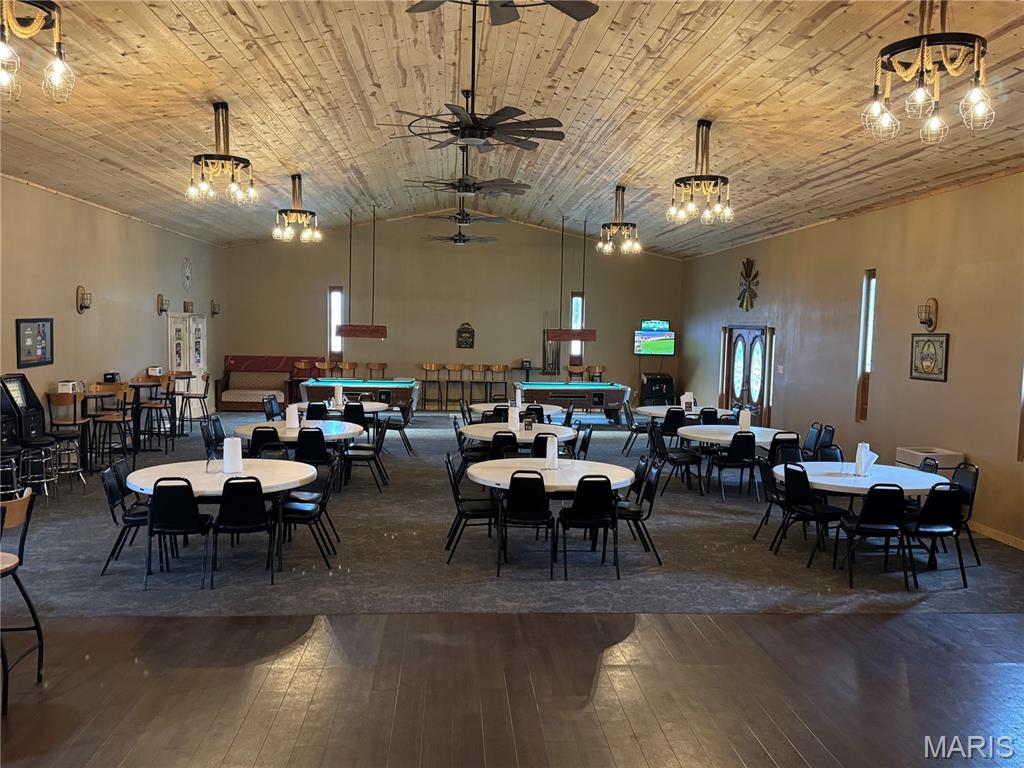 Goose Creek Lake - Commercial Sale