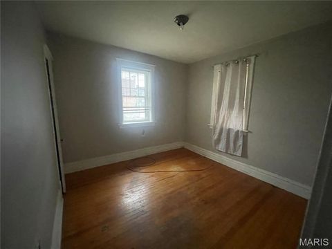 Tiny photo for 4216 Ellenwood Avenue, St Louis, MO 63116 (MLS # 25079527)