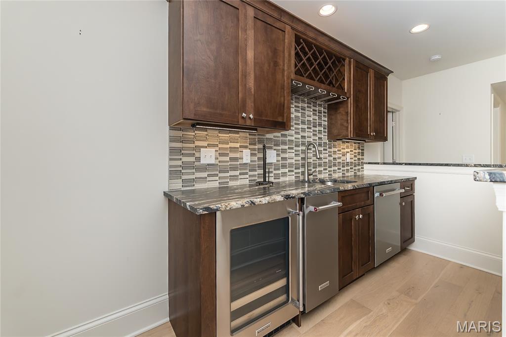 Ladue Meadows - Residential