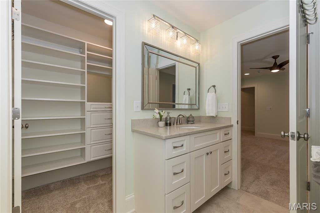 Ladue Meadows - Residential