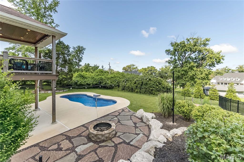 Ladue Meadows - Residential