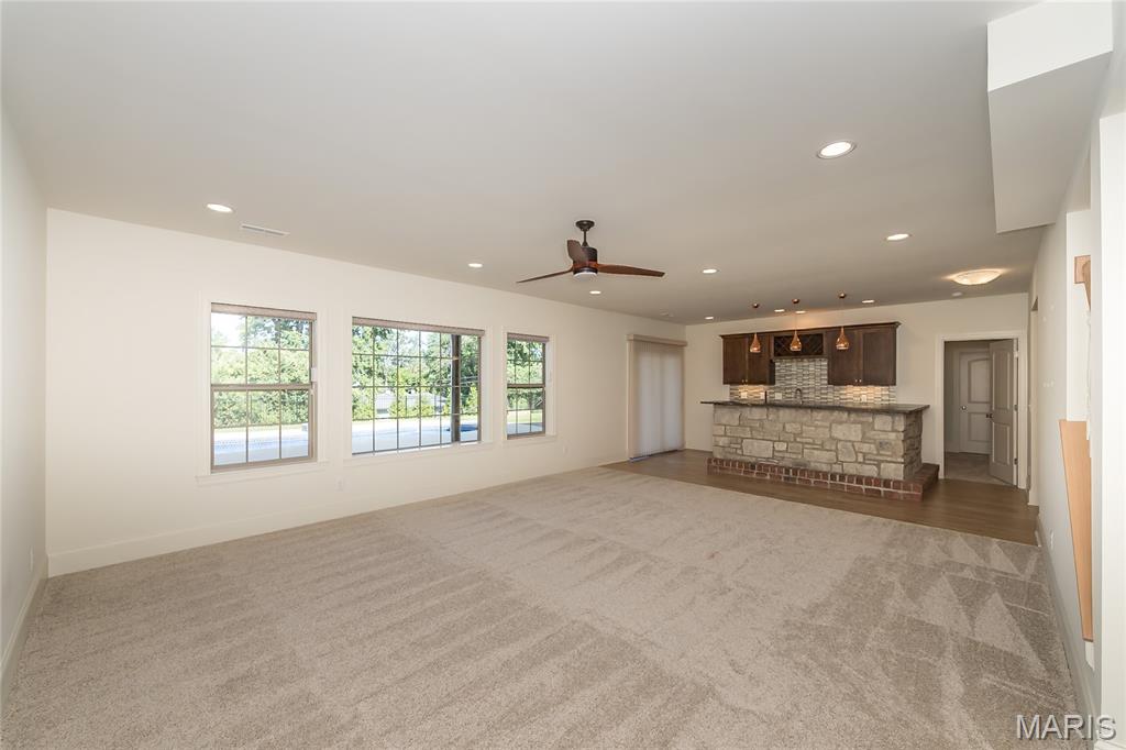 Ladue Meadows - Residential