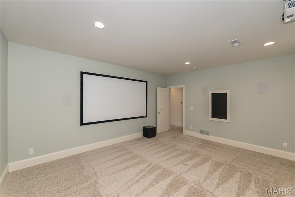 Ladue Meadows - Residential