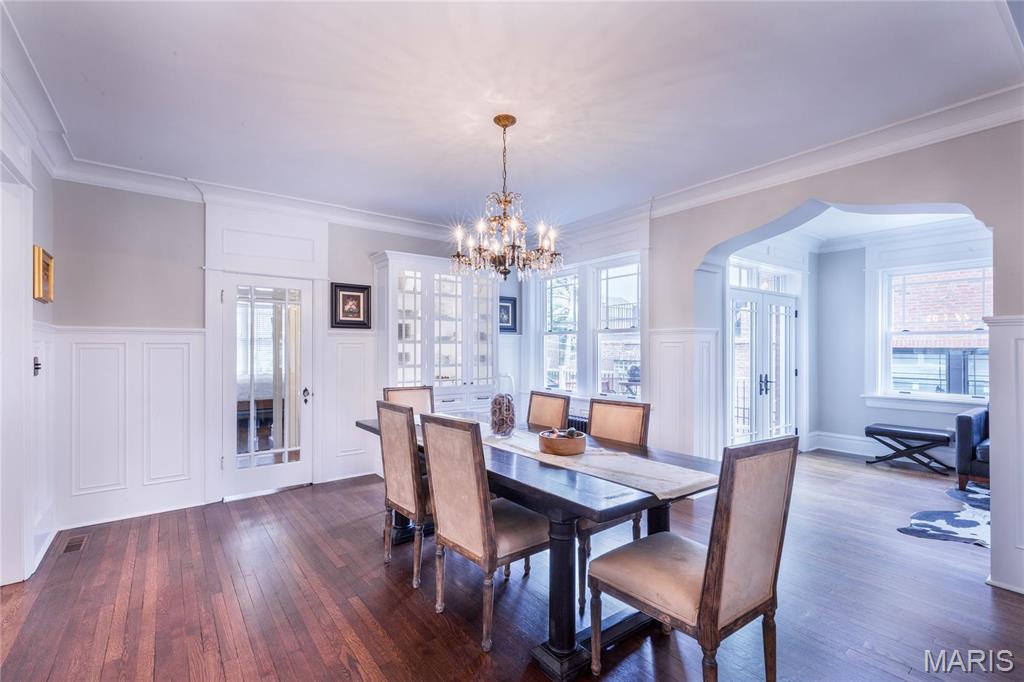 Country Club Court - Residential