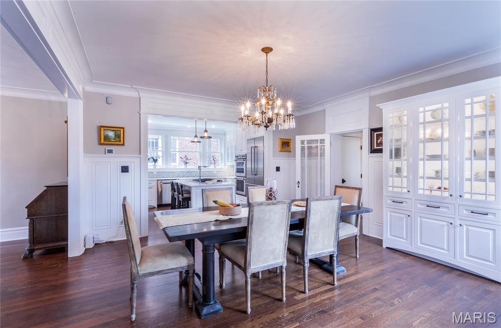 Country Club Court - Residential