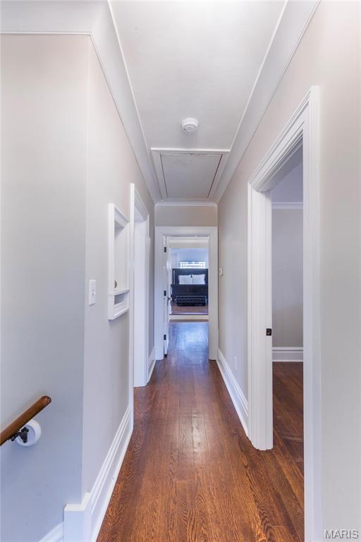 Country Club Court - Residential