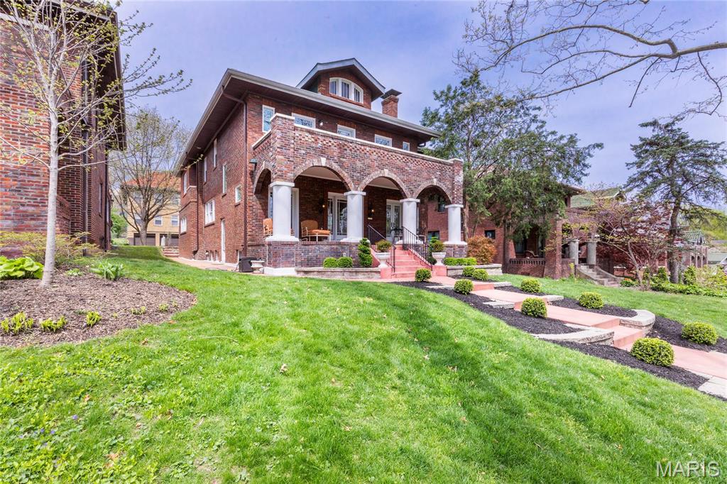 Country Club Court - Residential