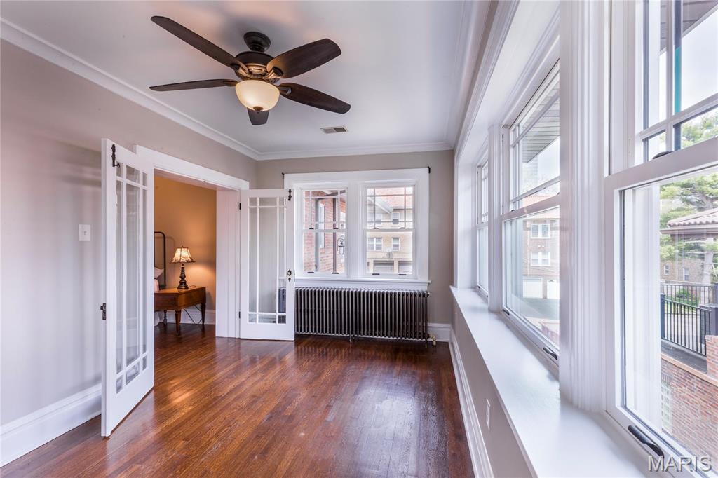 Country Club Court - Residential