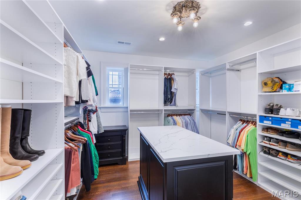 Country Club Court - Residential