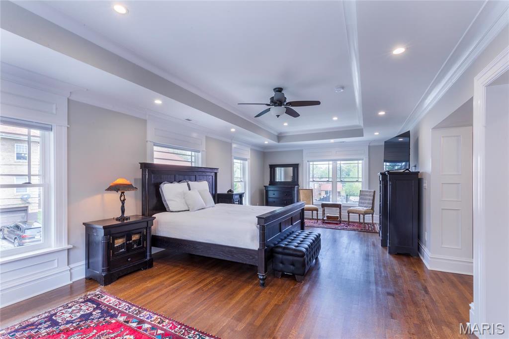 Country Club Court - Residential