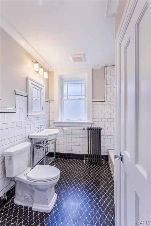 Country Club Court - Residential