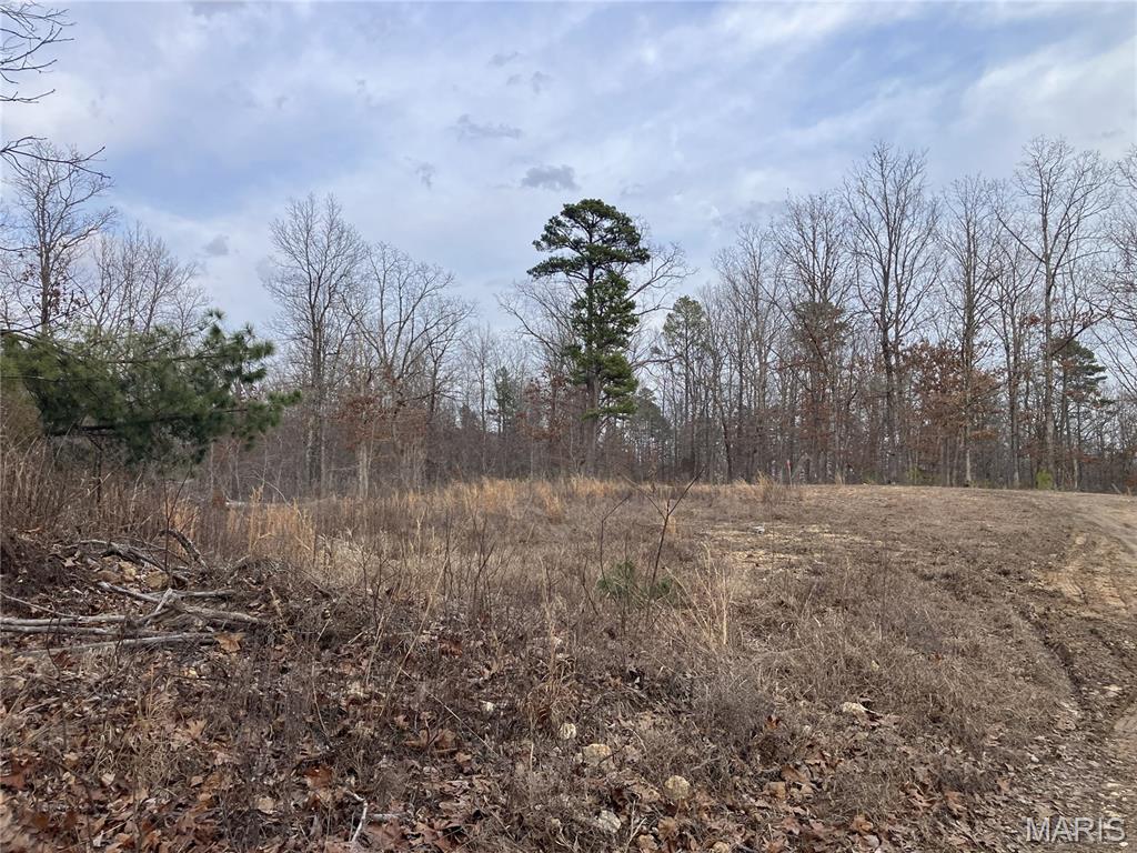 Cherokee Pass - Land