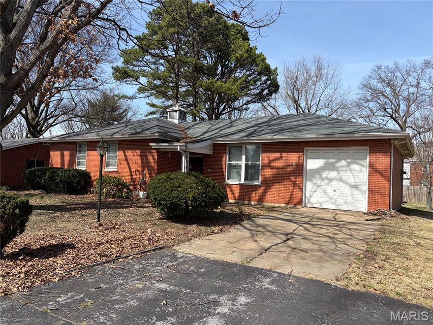 Investor Opportunity – Value-Add Brick Ranch!

Attention investors and rehabbers! 1125 Soria offers a strong value-add opportunity in Spanish Lake. This all-brick 3 bed, 2 bath home features hardwood floors, a functional layout with a desirable blend of open living space and traditional room separation, and solid structural integrity.

Located on a quiet street with a level lot, mature trees, and a detached shed, this property has the fundamentals investors look for. Ideal for fix-and-flip, rental portfolio addition, or BRRRR strategy.

Property to be sold as-is. Offers subject to Missouri supervised probate approval, including a mandatory 10-day waiting period.

Bring your contractors and vision—this one has the upside you’re looking for!