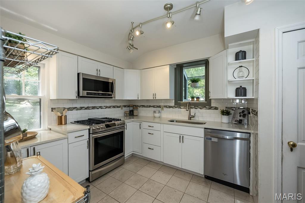 Webster Groves, Missouri 63119, United States, 3 Bedrooms Bedrooms, ,1 BathroomBathrooms,Residential,Coming Soon,147865