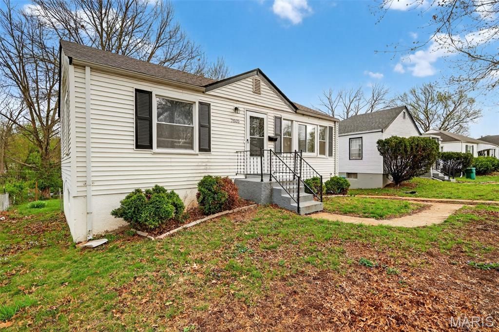 Photo of 7805 Utica Drive, St Louis, MO 63133 (MLS # 26020241)