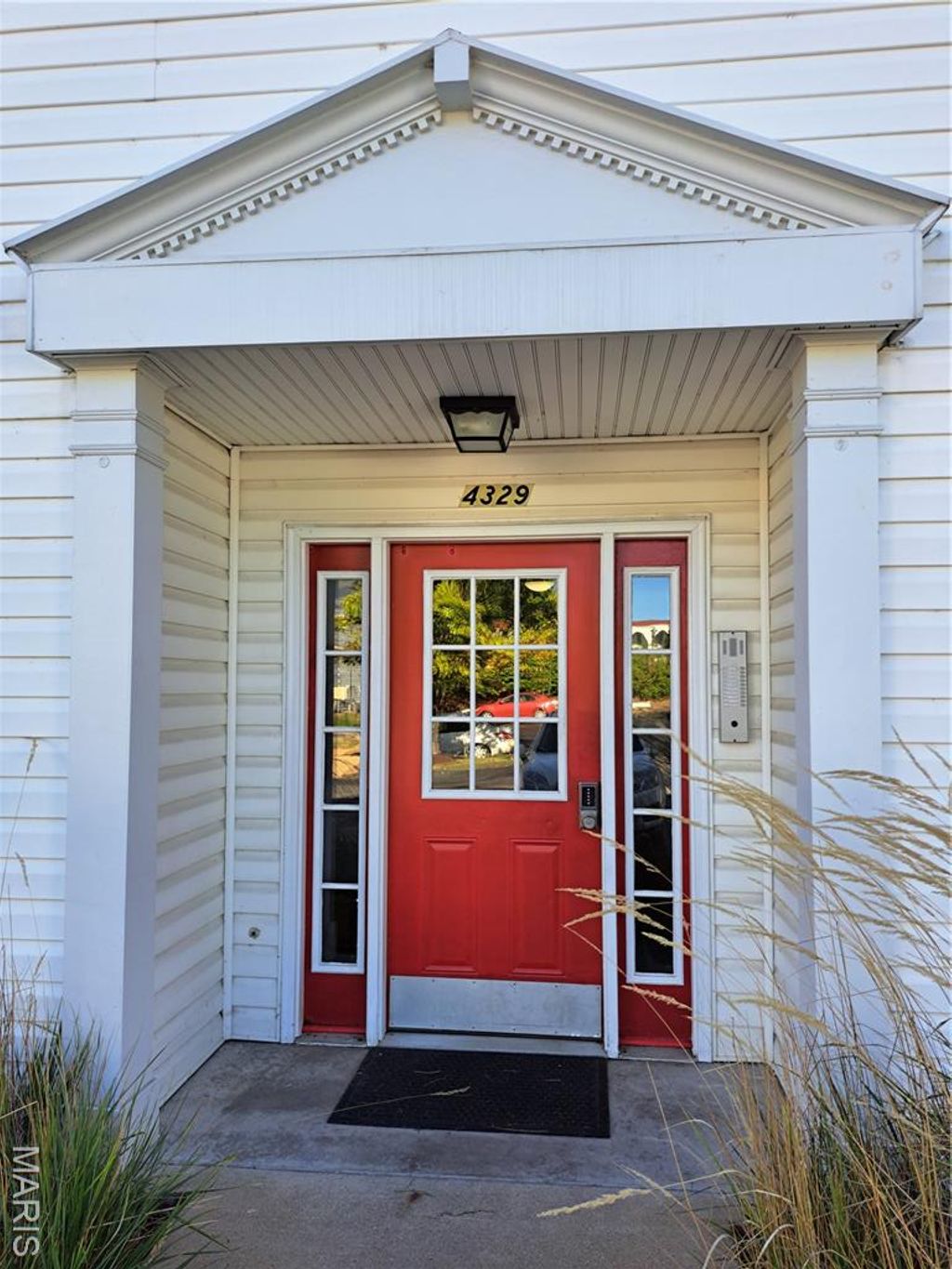 Photo of 4329 Forder Gardens Place #A, St Louis, MO 63129 (MLS # 25070912)