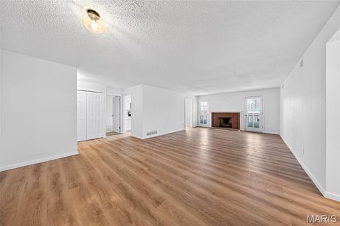 Tiny photo for 10358 Chimney Rock Drive #20, Creve Coeur, MO 63146 (MLS # 25078063)