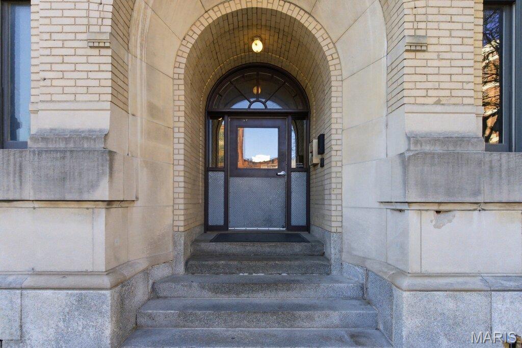 Lofts/2020 Washington - Residential