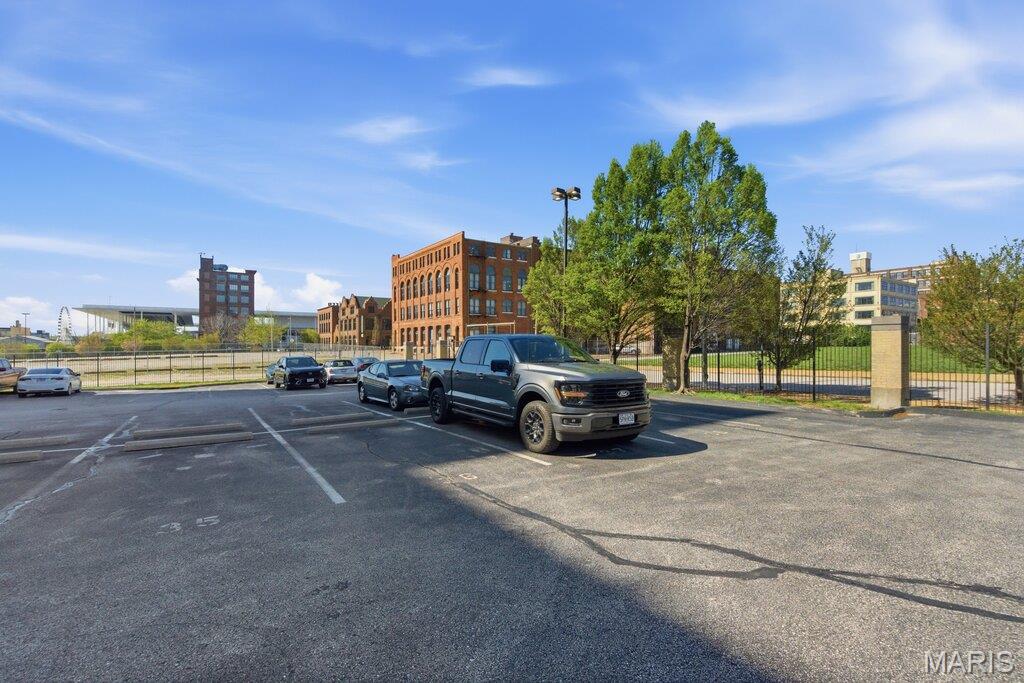 Lofts/2020 Washington - Residential