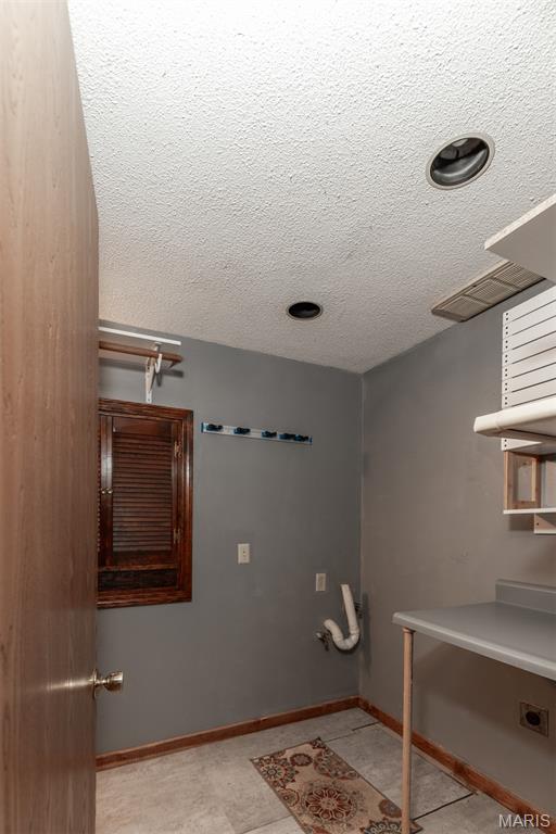 Coles Lake - Residential