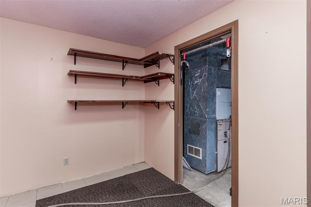 Coles Lake - Residential