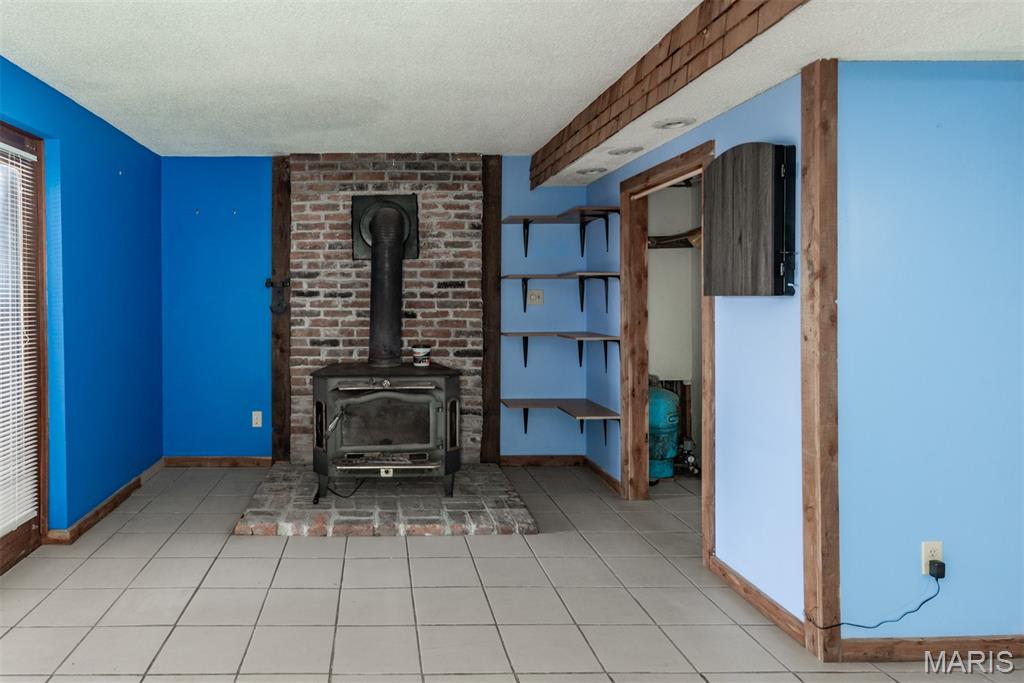 Coles Lake - Residential