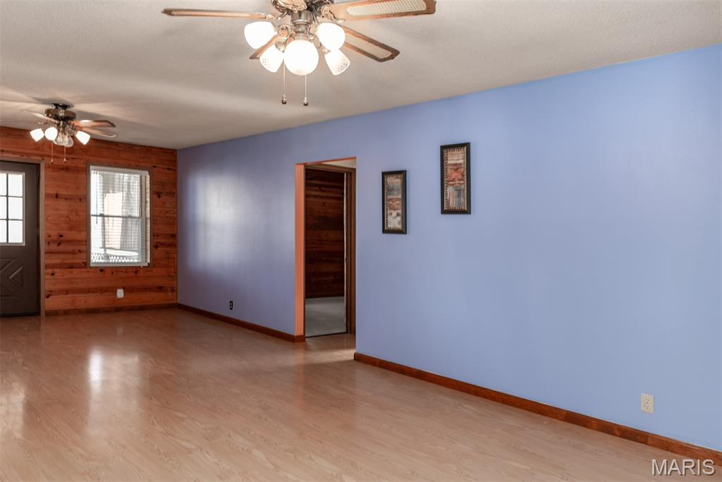 Coles Lake - Residential