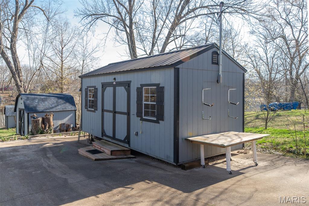 Coles Lake - Residential